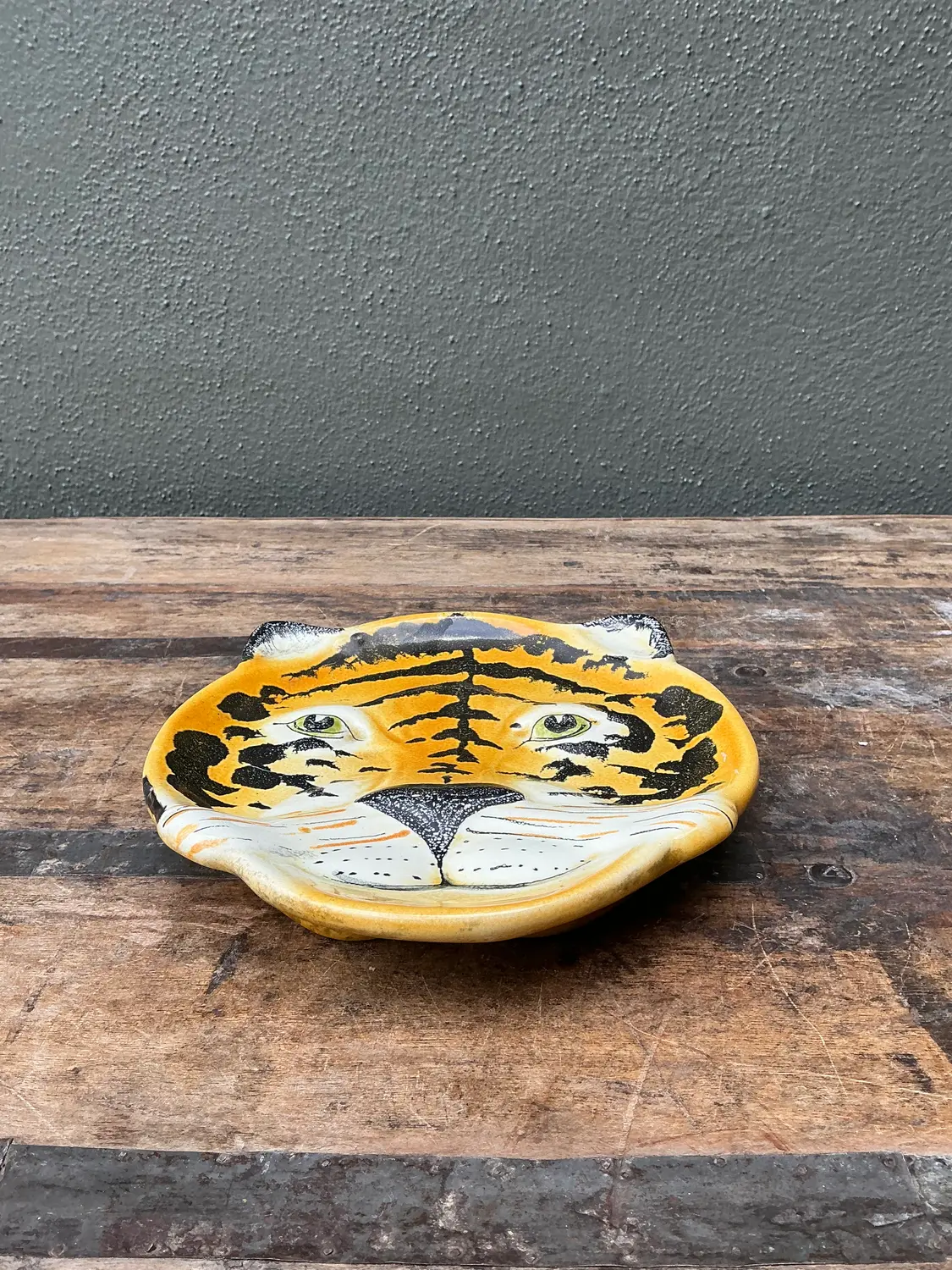Vintage Glazed Ceramic Tiger Plate - Side view