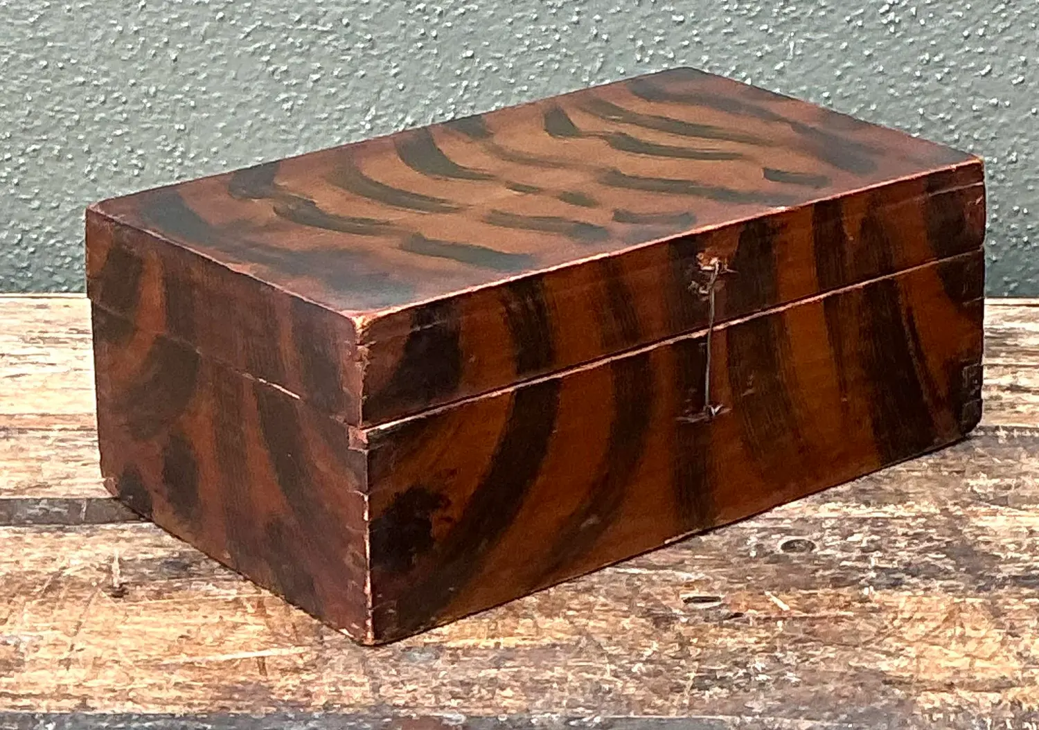 Vintage Hand Painted Tiger Stripe Primitive Box - Detail view