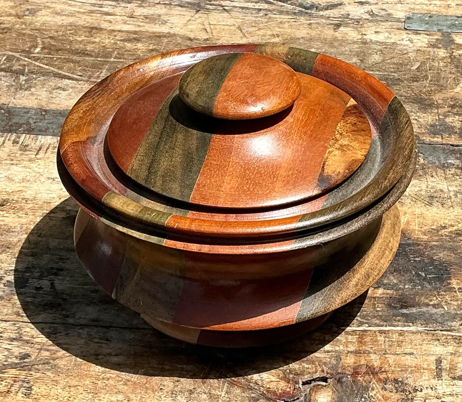 Vintage Inlay Wood Round Lidded Box - Detail view
