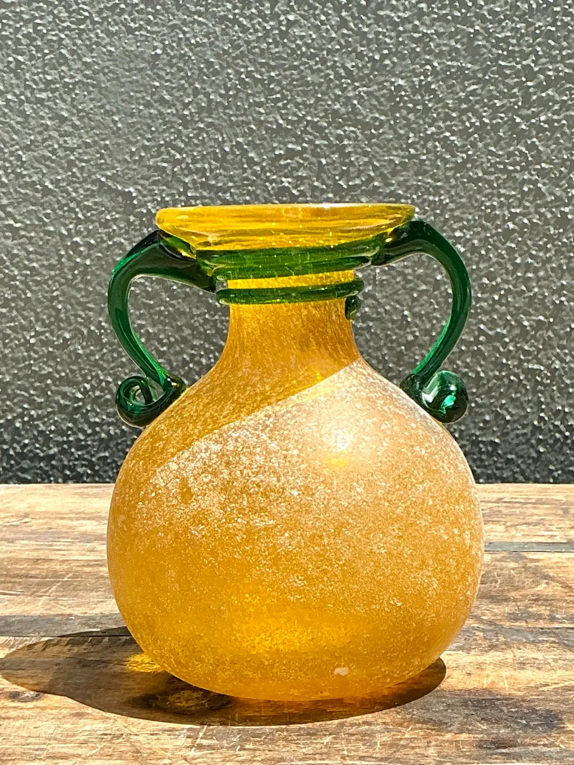 Vintage Italian Hand Blown Glass Vase - Detail view