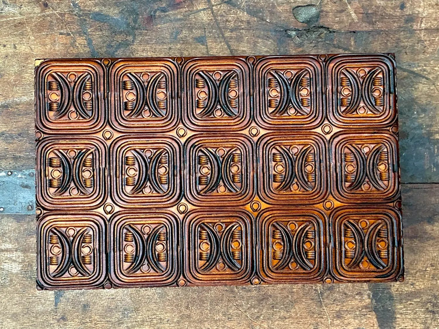 Vintage MCM Brutalist Lidded Box - Top view