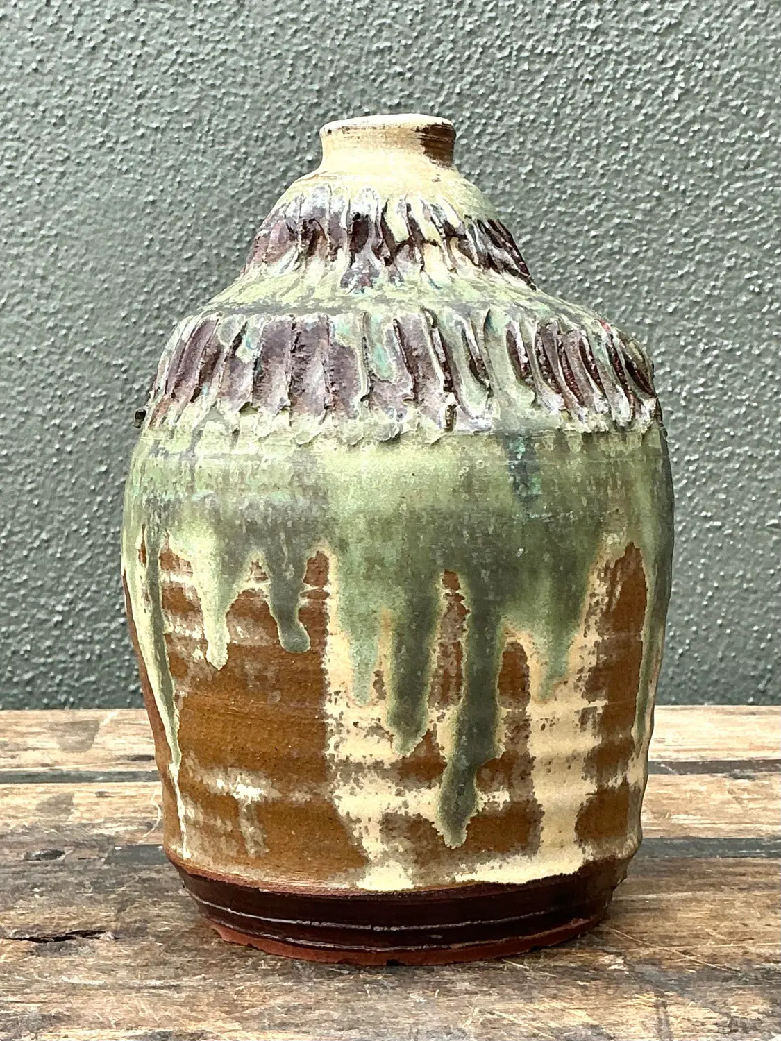 Vintage Original Studio Pottery Ribbed Vase - Detail view