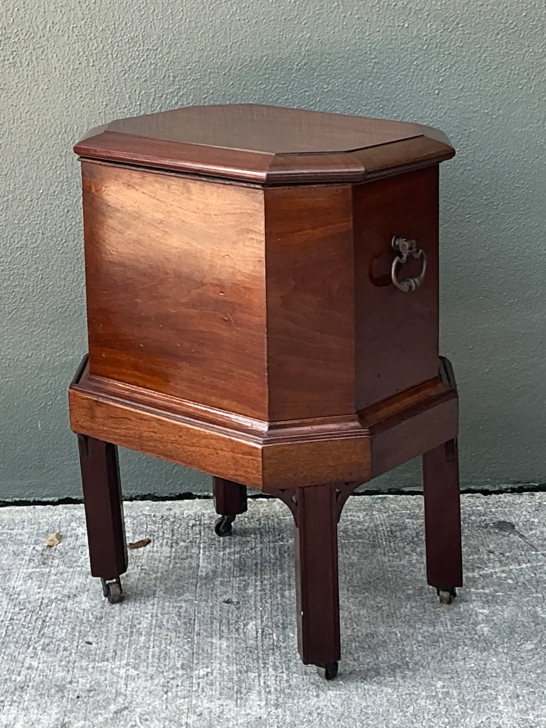 Vintage Regency Faceted Wine Cellarette - Back view