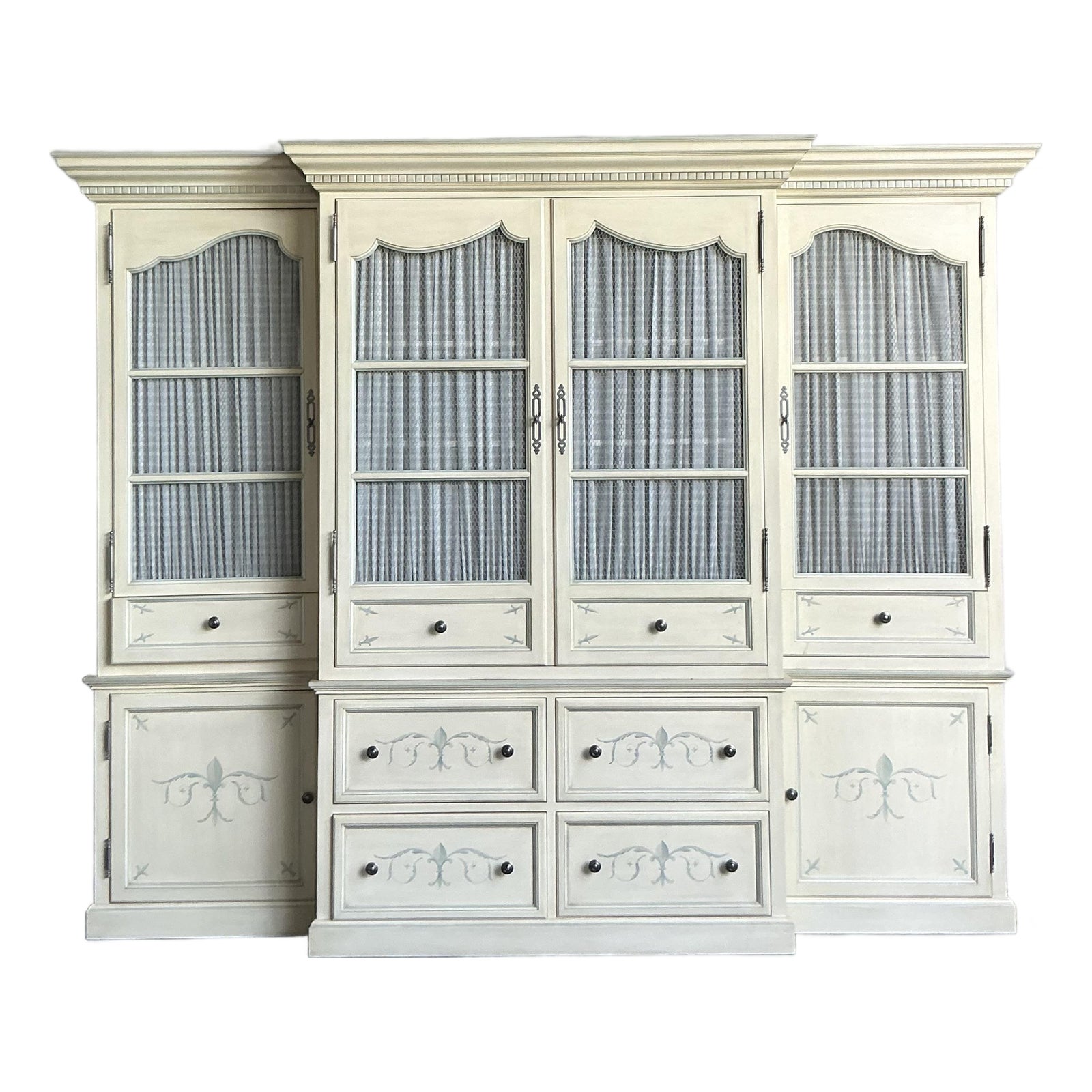 Vintage Regency Hand Painted Armoire - Detail view