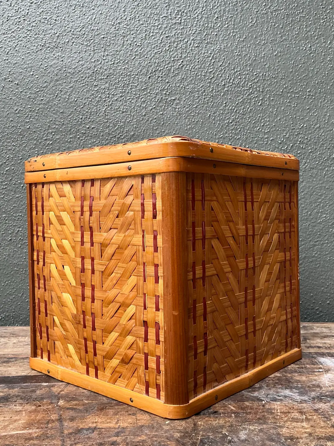 Vintage Shanghai Weave Hinged Lidded Box - Top view