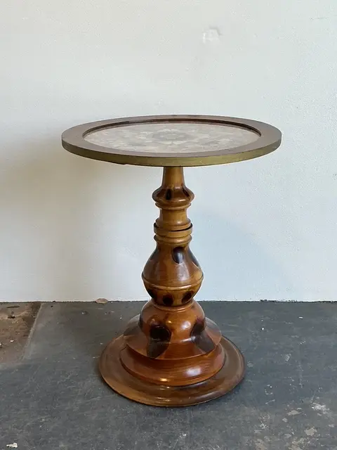 Vintage Turned Wood Butterly Wing Table - Detail view