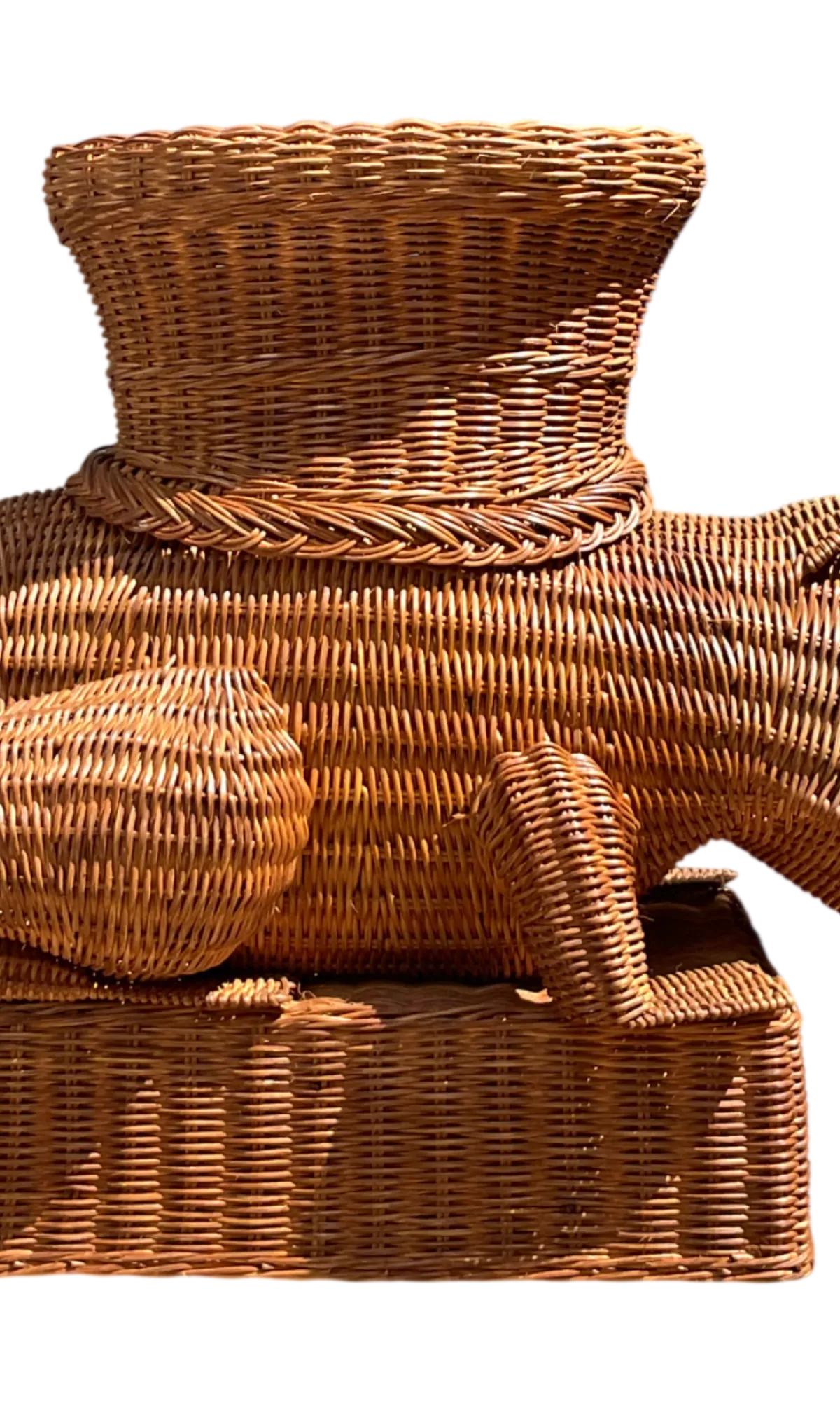 Vintage Woven Rattan Frog Table - Detail view