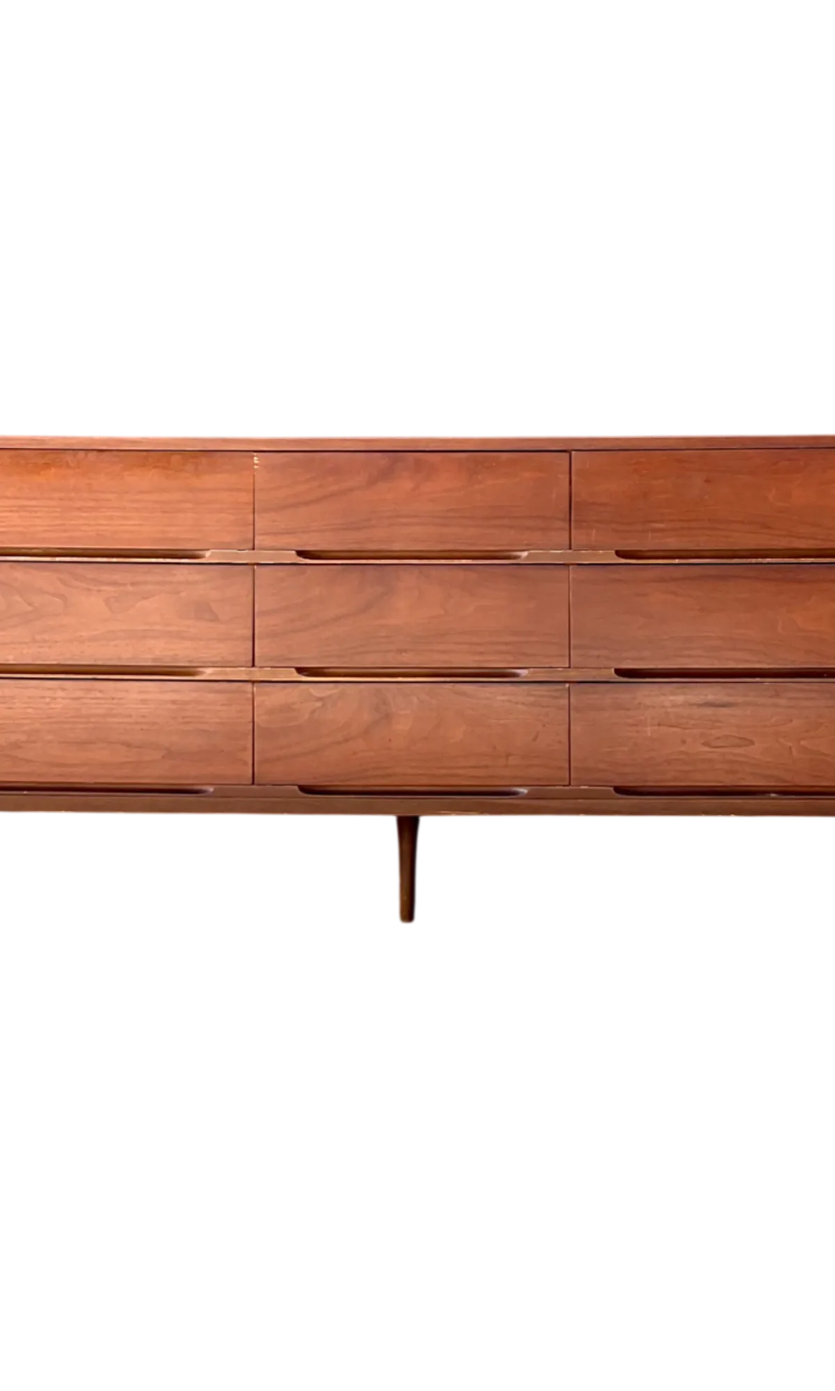 Vintage MCM Danish Teak Nine-Drawer Dresser - Detail view