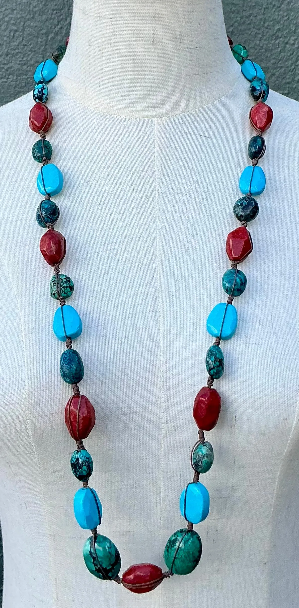 Vintage Turquoise & Coral Bead Necklace - Top view