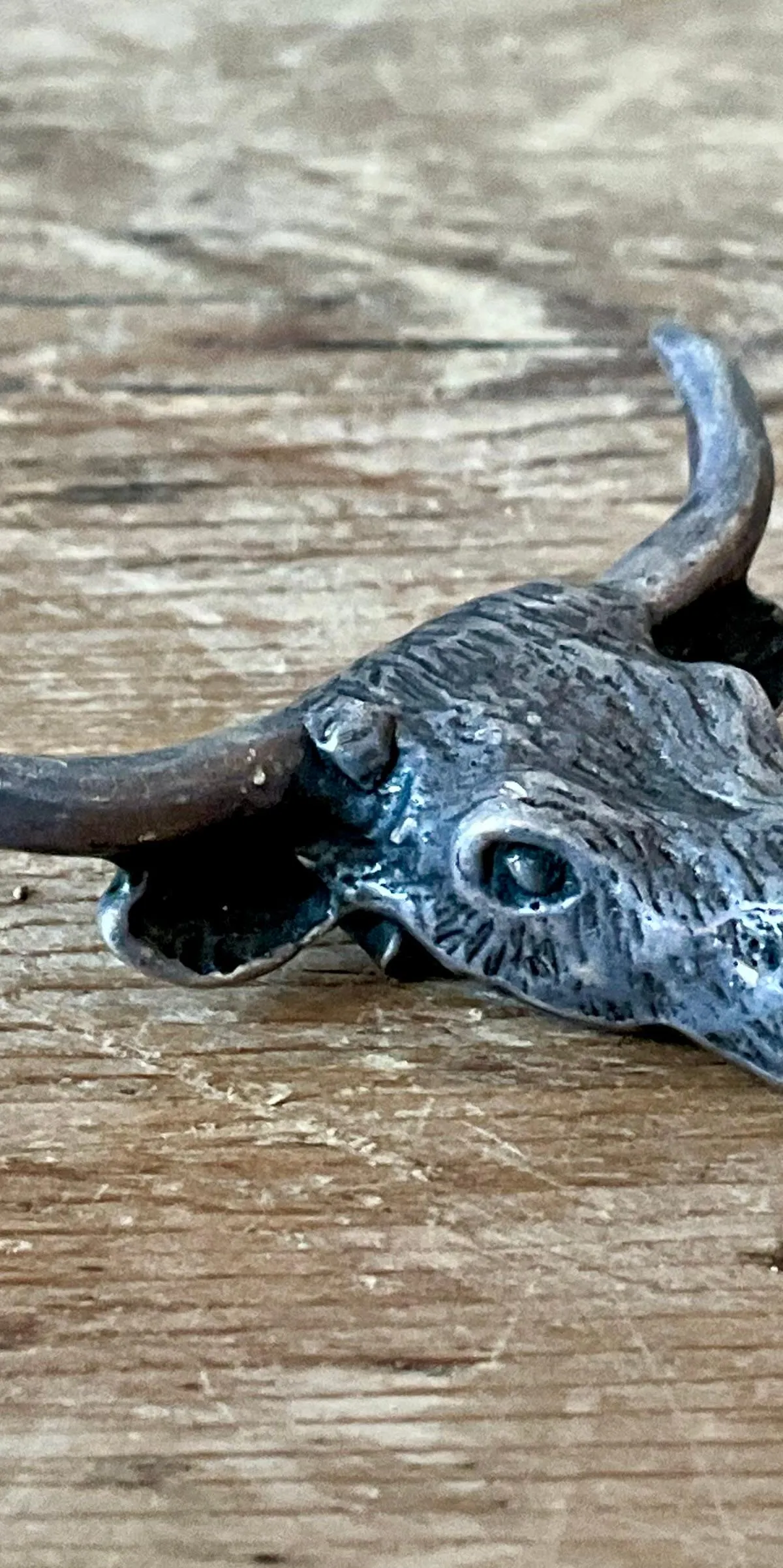 Vintage Antiqued Silver Steer Head Pendant - Angle view
