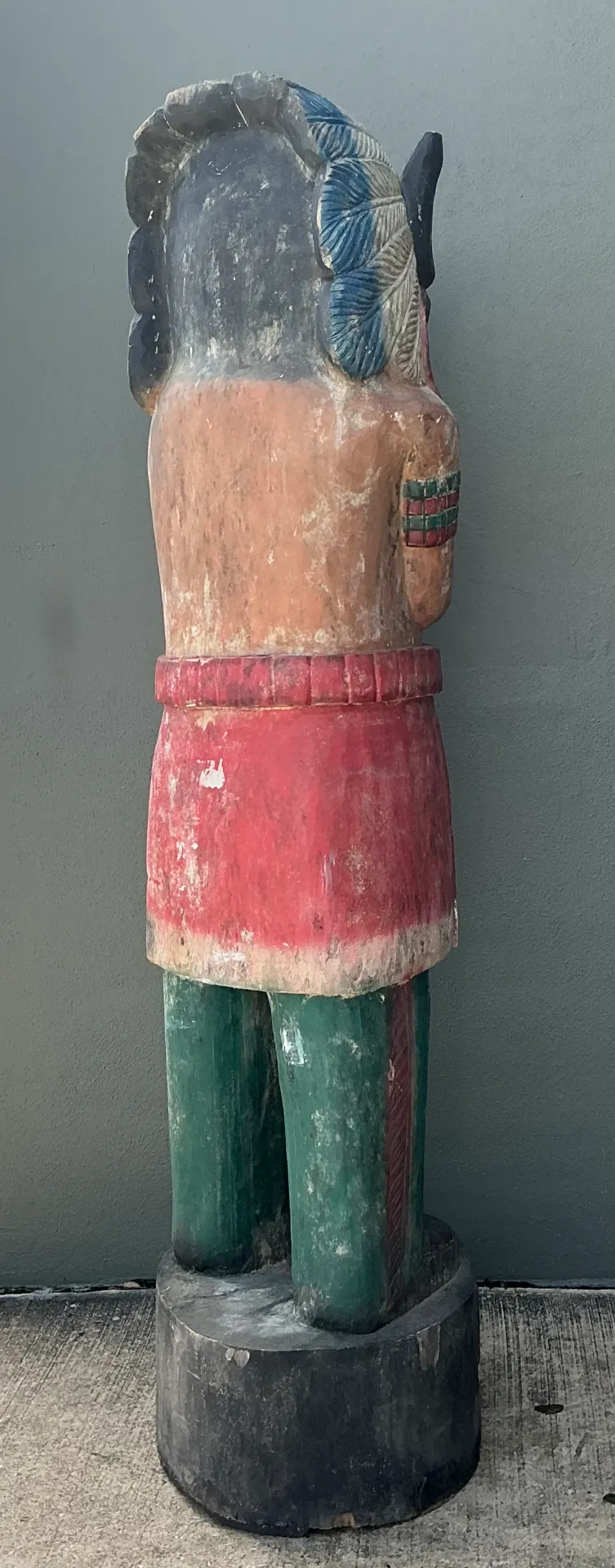 Vintage Monumental Carved Wood Native American Cigar Sculpture - Interior view