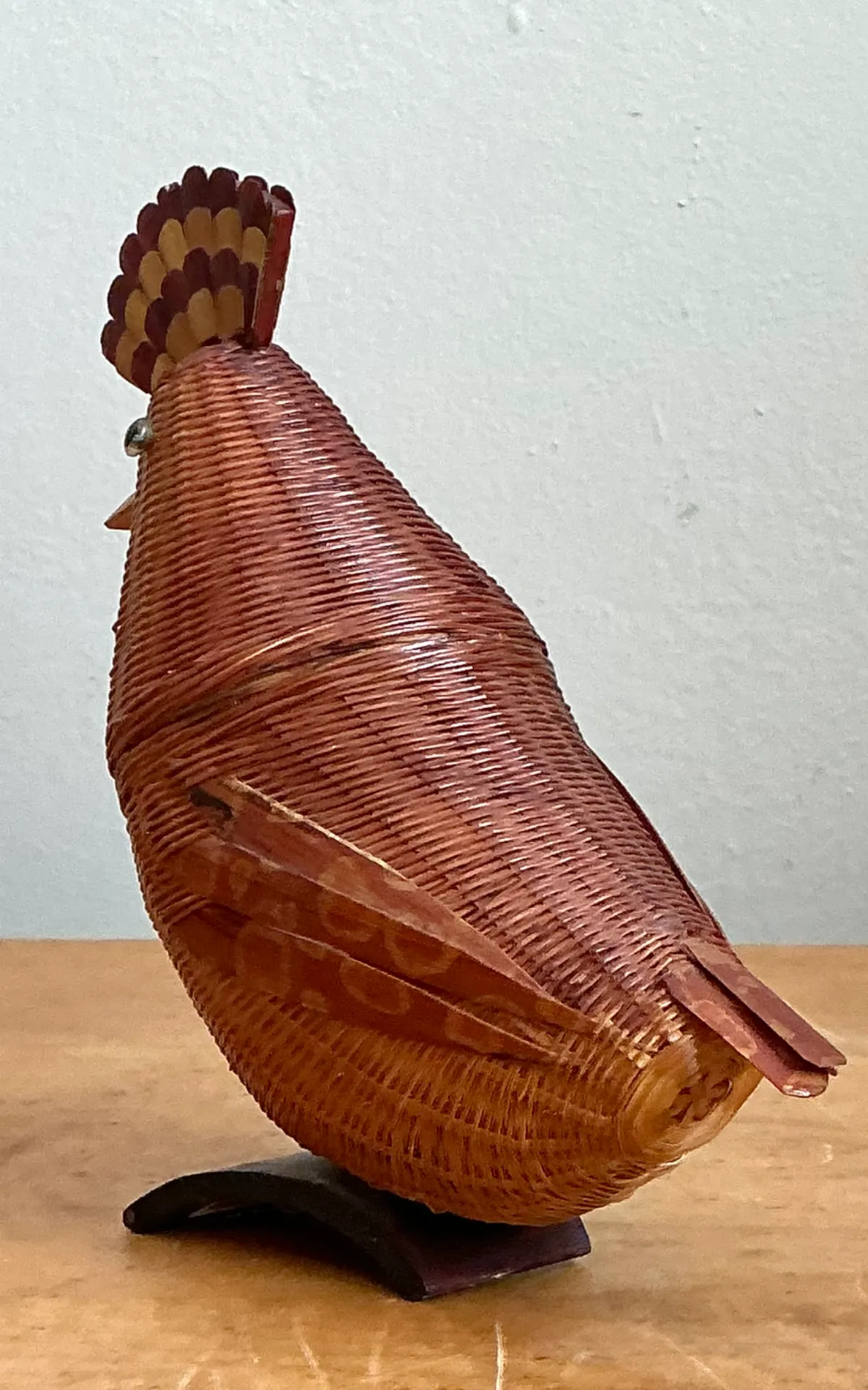 Vintage Shanghai Weave Rattan Pheasant - Bottom view