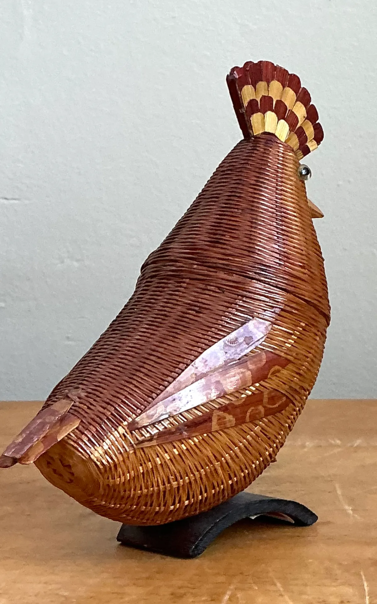 Vintage Shanghai Weave Rattan Pheasant - Interior view