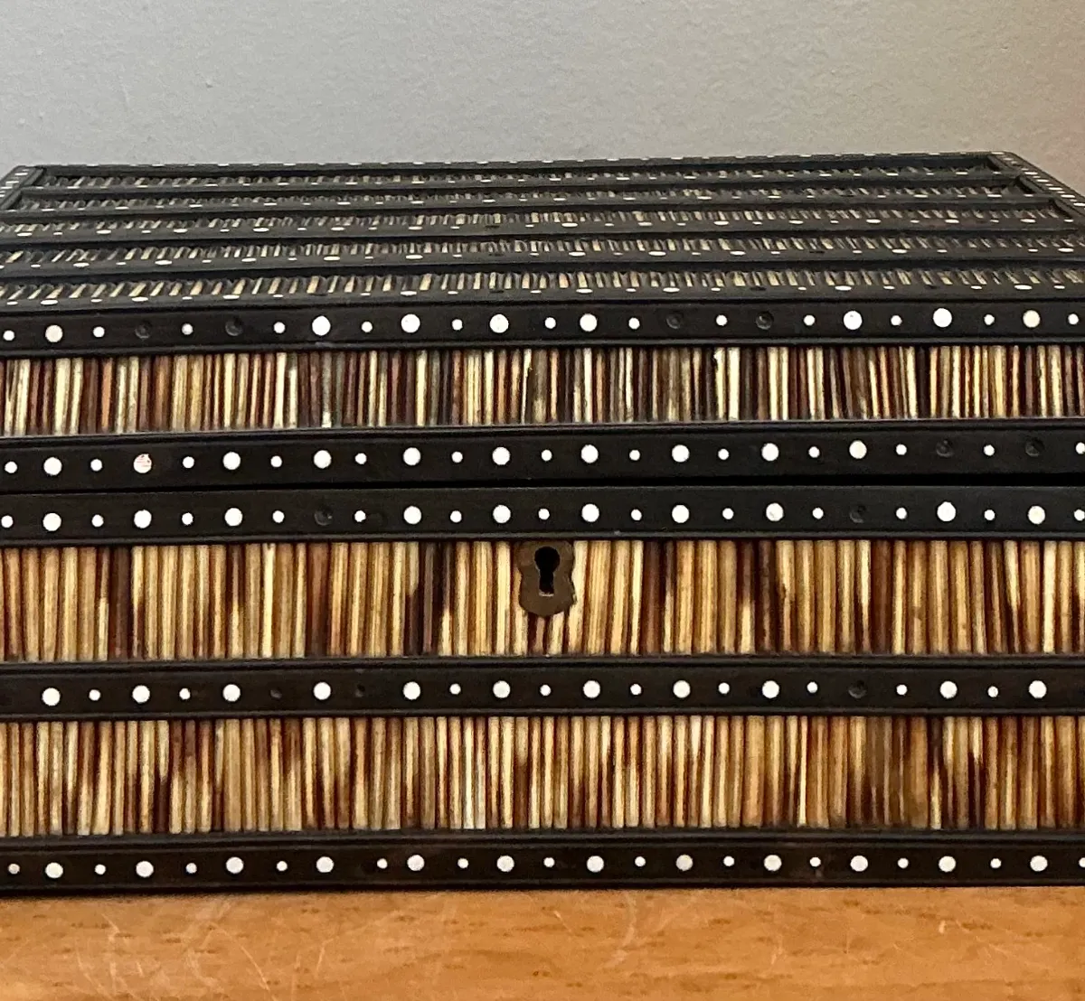 Vintage Quill and Inlay Box - Back view