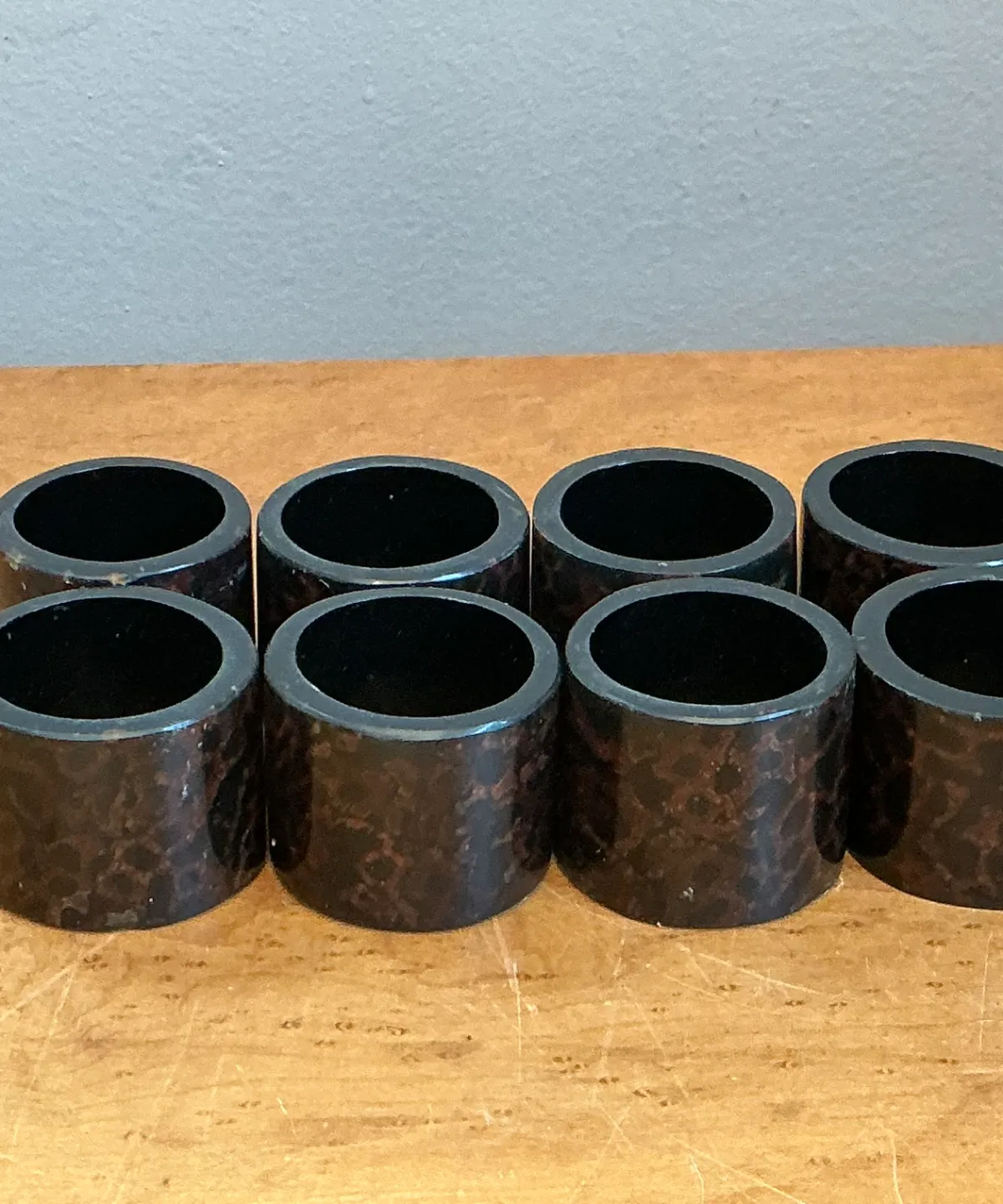 Vintage Tortoiseshell Style Napkin Rings - Set of 8 - Interior view