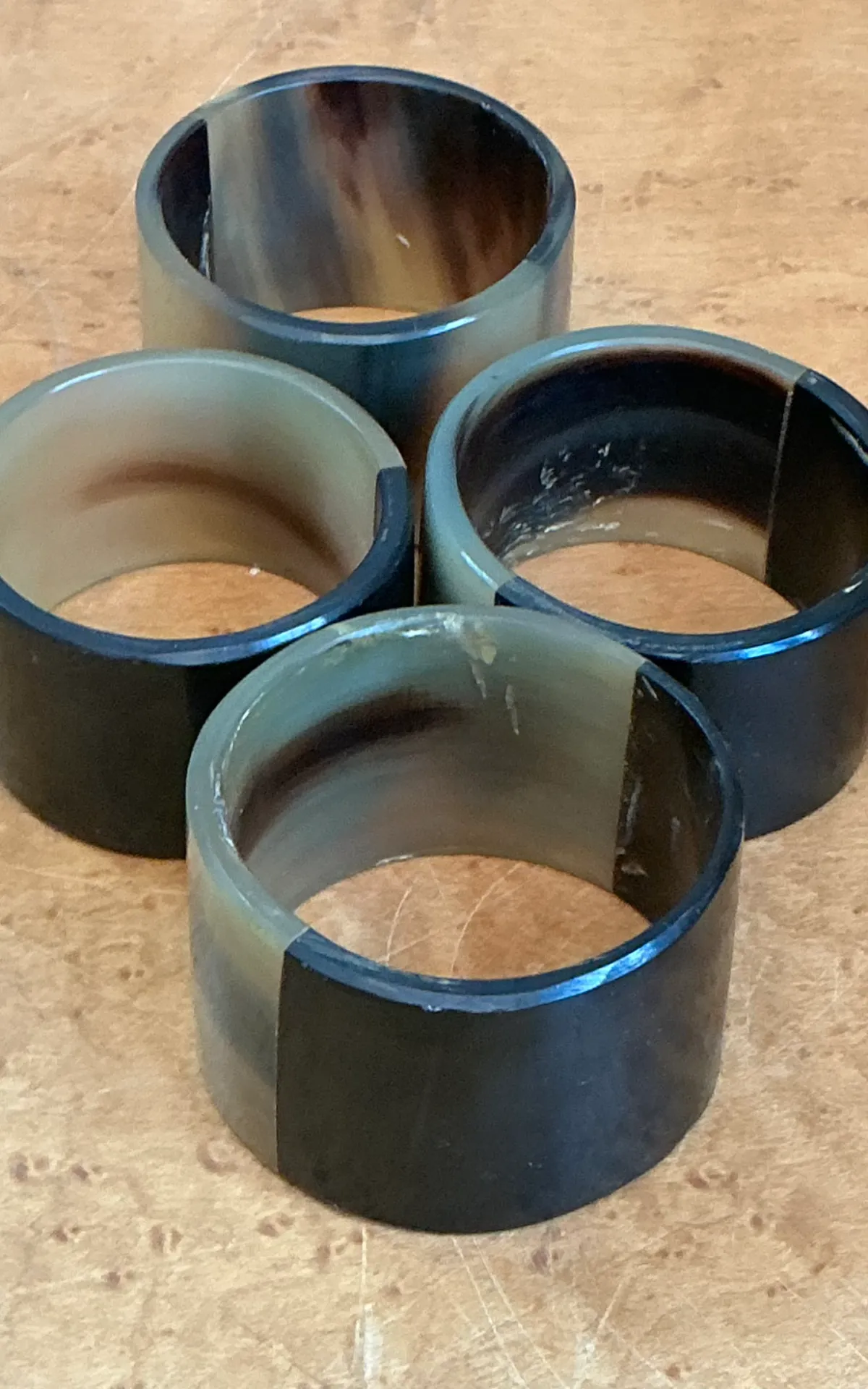 Vintage Tortoiseshell Style Resin Napkin Rings - Back view