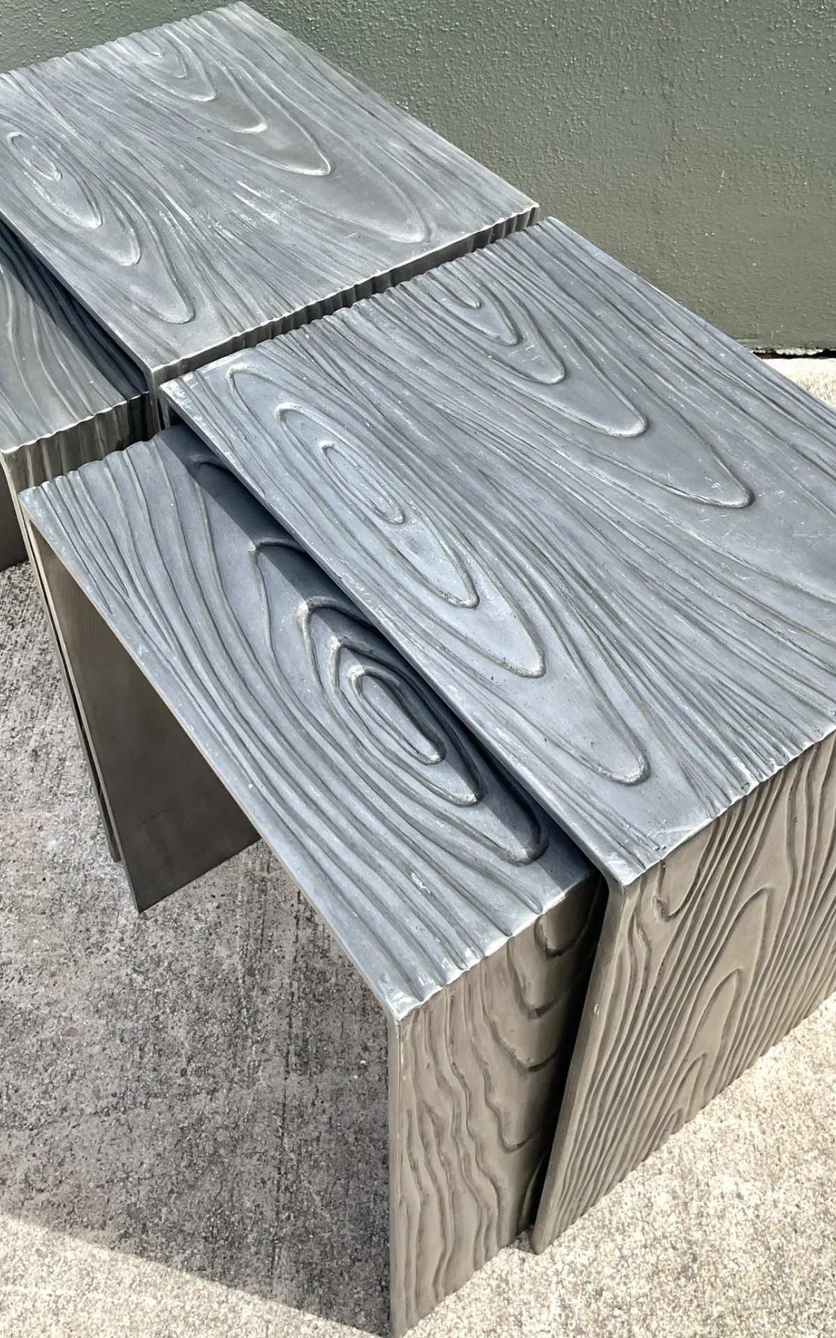 Vintage Wood Grain Metal Nesting Tables - Set Of 4 - Interior view