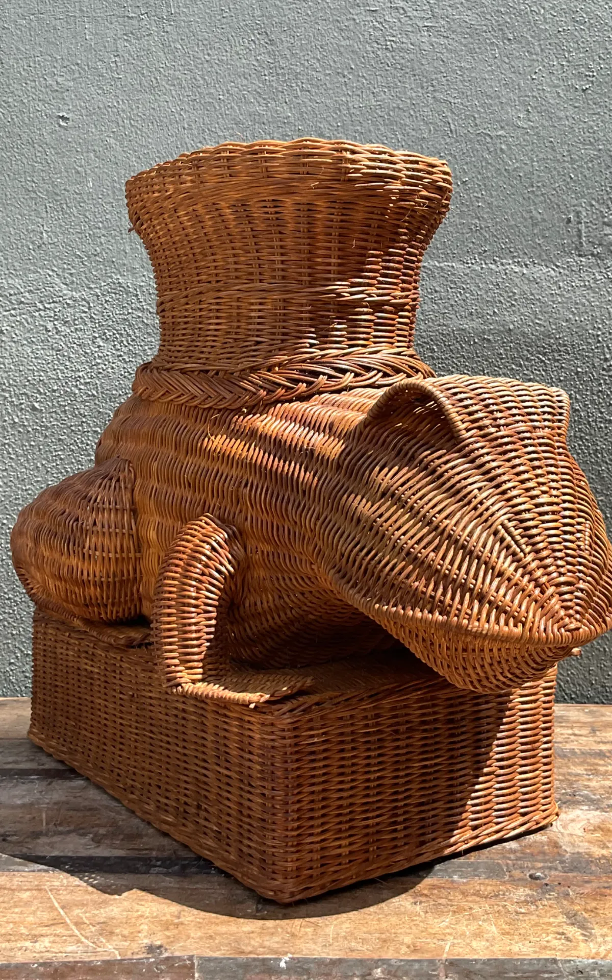 Vintage Woven Rattan Frog Table - Back view