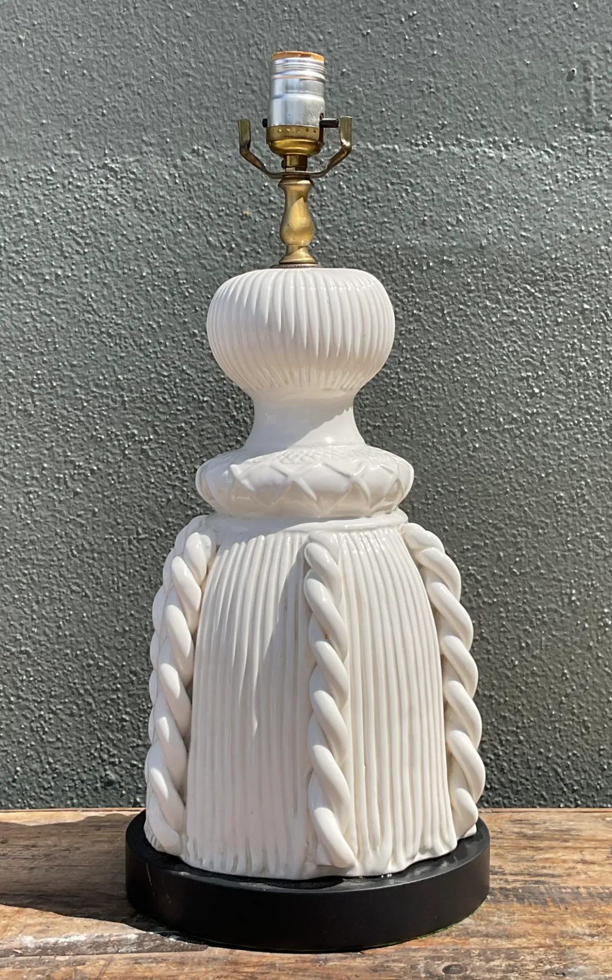 Vintage Ceramic Rope Detail Table Lamp