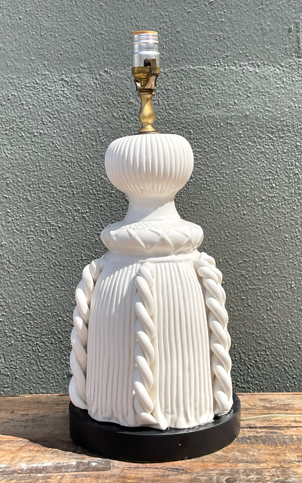 Vintage Ceramic Rope Detail Table Lamp - Angle view